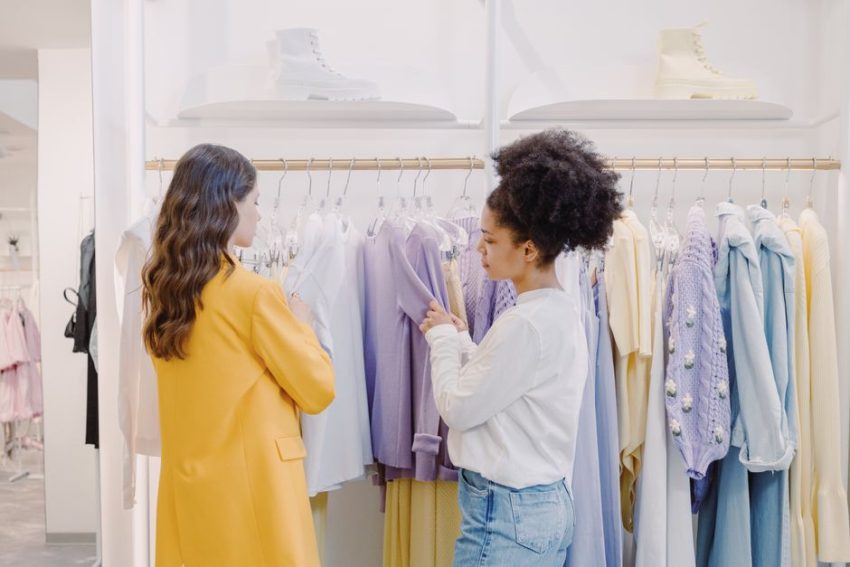 High-Quality Clothing Basics: 7 Fabric Tests to Identify Clothing Basics That Last a Decade