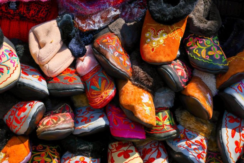 Winter Boots For Icy Conditions: Winter Boots for Ice: How to Pick the Right Pair